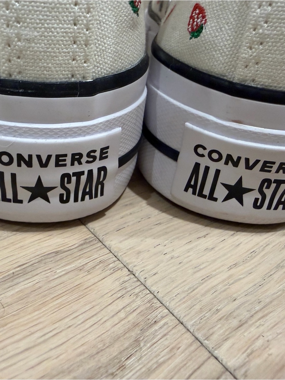 Converse Strawberry Platform Chucks - Picture 4 of 8